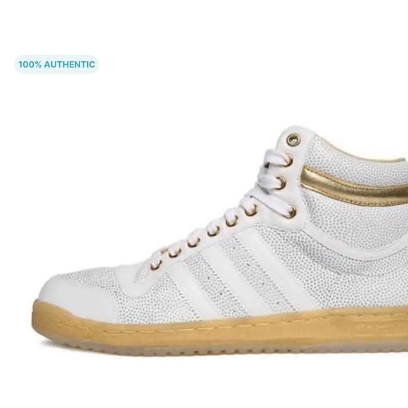 Meet Hal - Picture 11 of 16